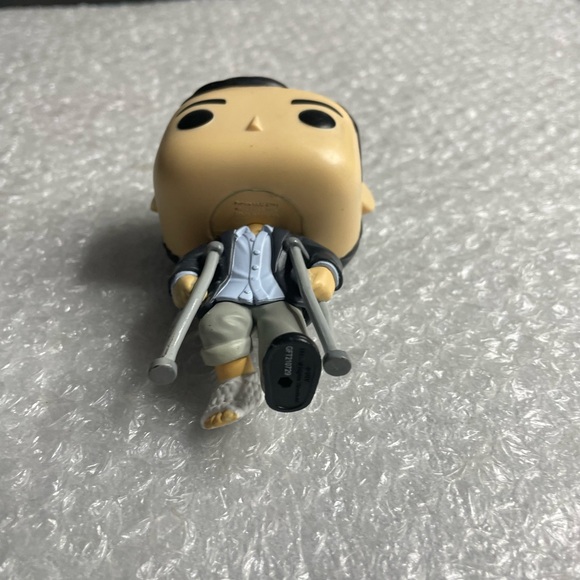 Pop! TV The Office Michael Standing with Crutches #1170 Figure Funko - Picture 3 of 3